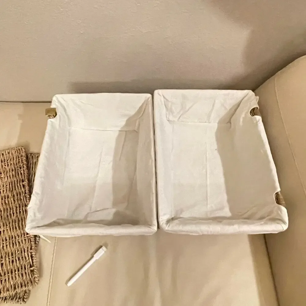 Set of 2 Rectangular Seagrass Baskets With Linen & Pen - Picture 3 of 9